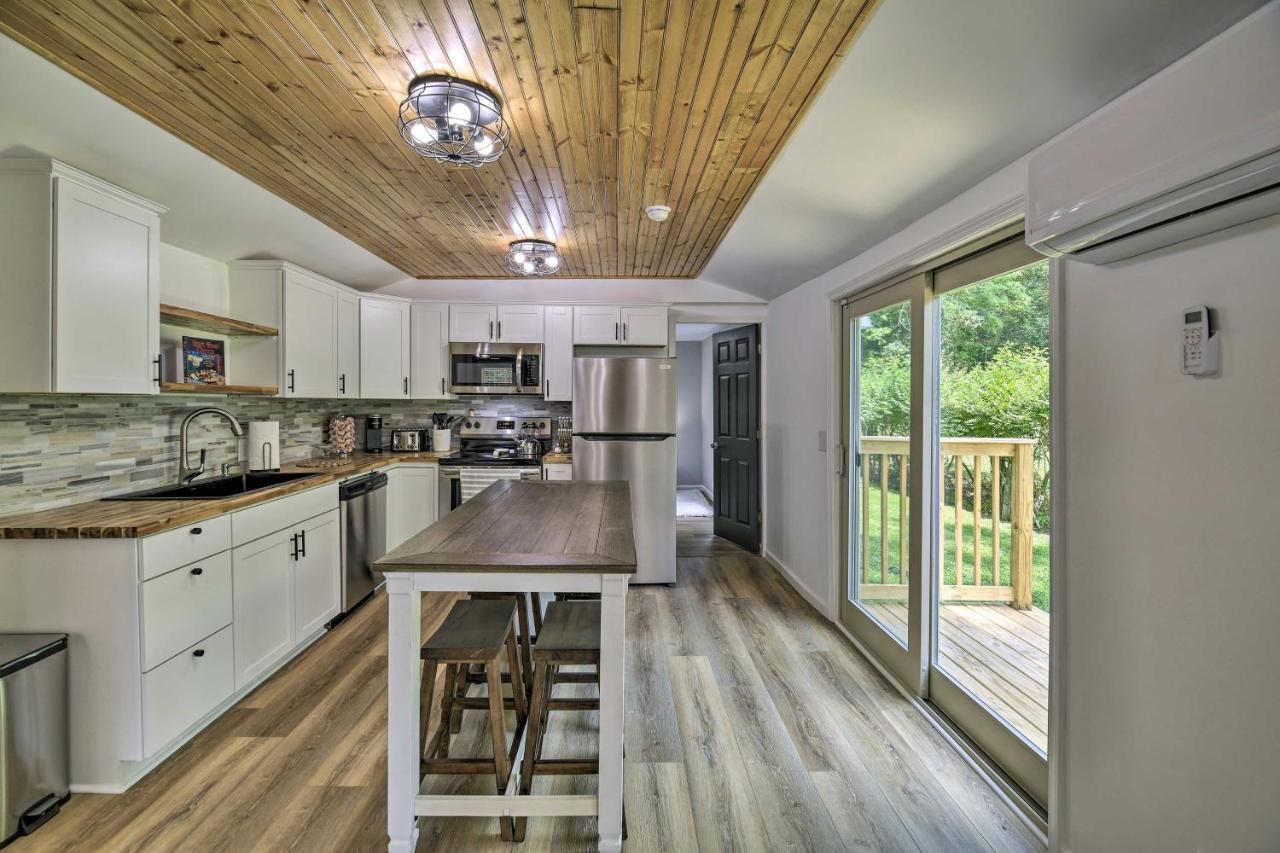 Updated Bristol Retreat About 2 Miles To Downtown! ภายนอก รูปภาพ