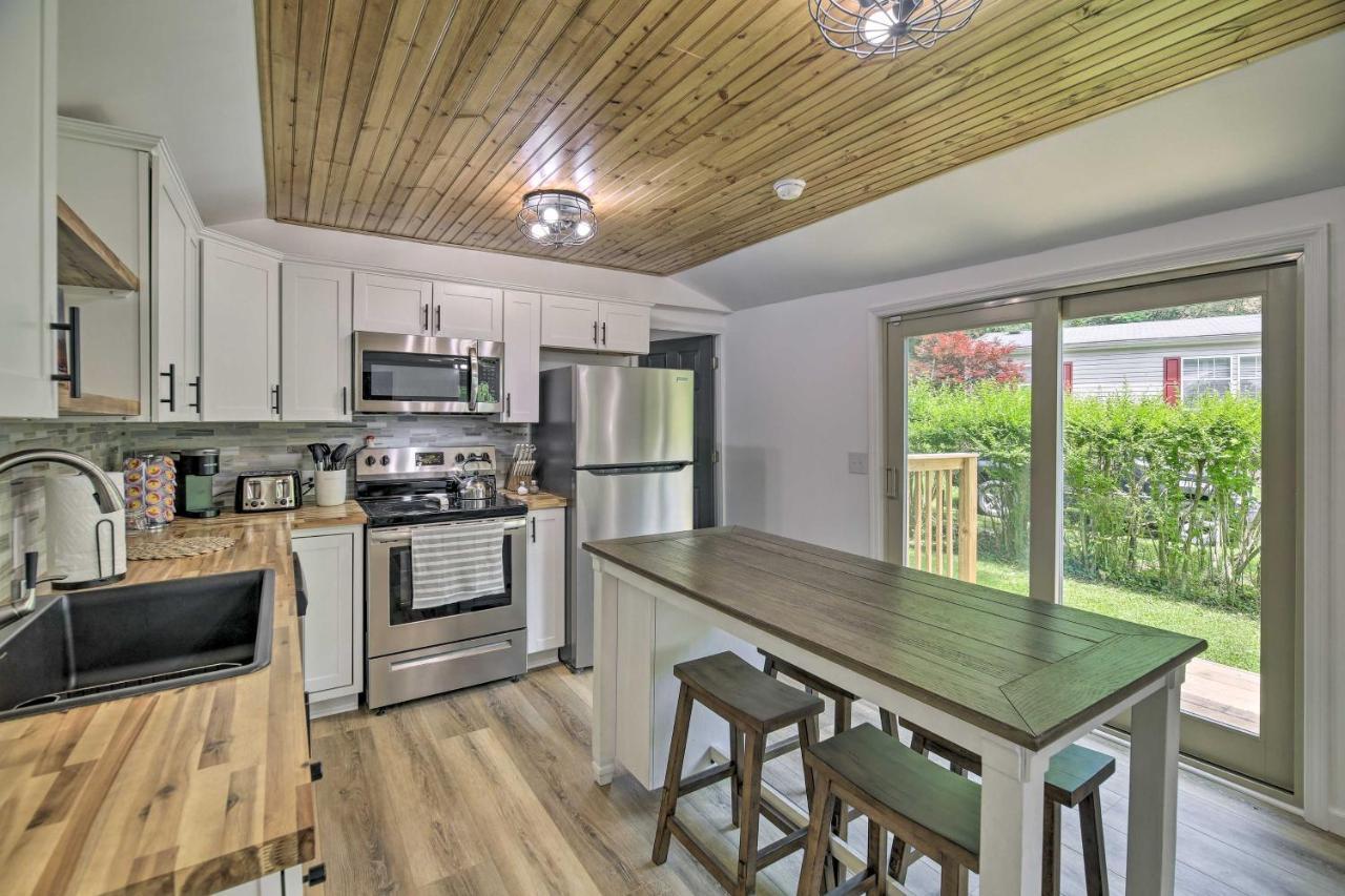 Updated Bristol Retreat About 2 Miles To Downtown! ภายนอก รูปภาพ